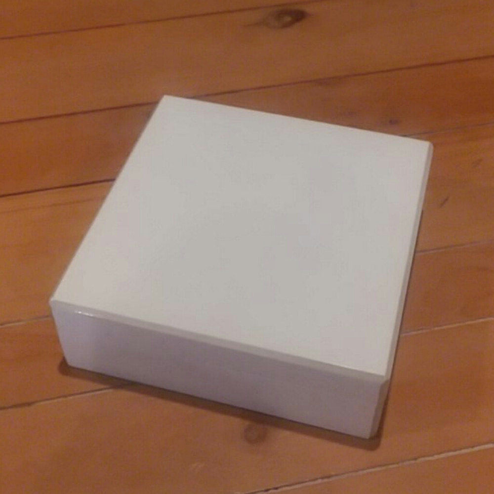 Jewelry box
